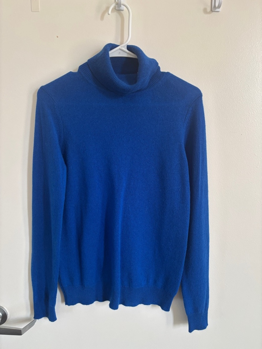 Charter Club Women's Royal Blue Turtleneck Sweater. 100% cashmere.